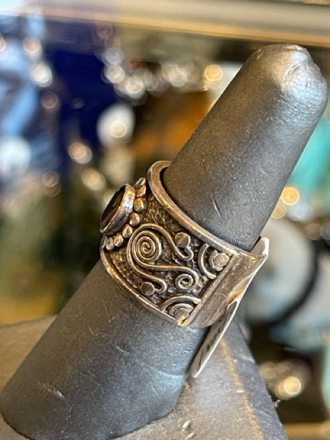 925 Scrollwork Ring Wide Band w Center Stone