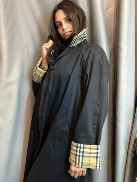 Burberry Sz M Trench Rain Coat Jacket