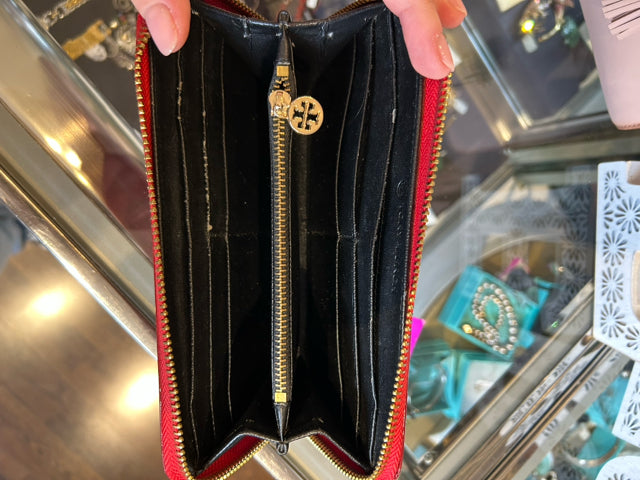 Tory Burch Wallet Red Patent Leather T Logo